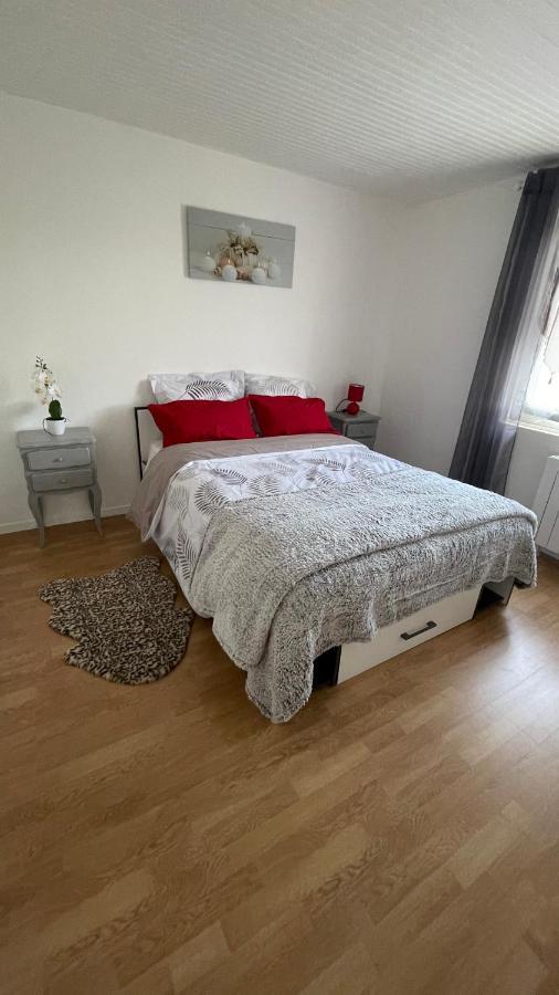 Belle Maison Avec Jardin Rdc T3 De 70M2 Vacances Ou Cure Thermale Rochefort Exterior photo